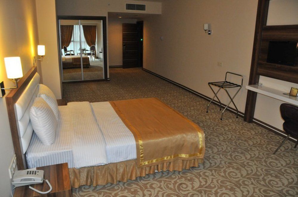 Ozpark Hotel Akşehir Buitenkant foto