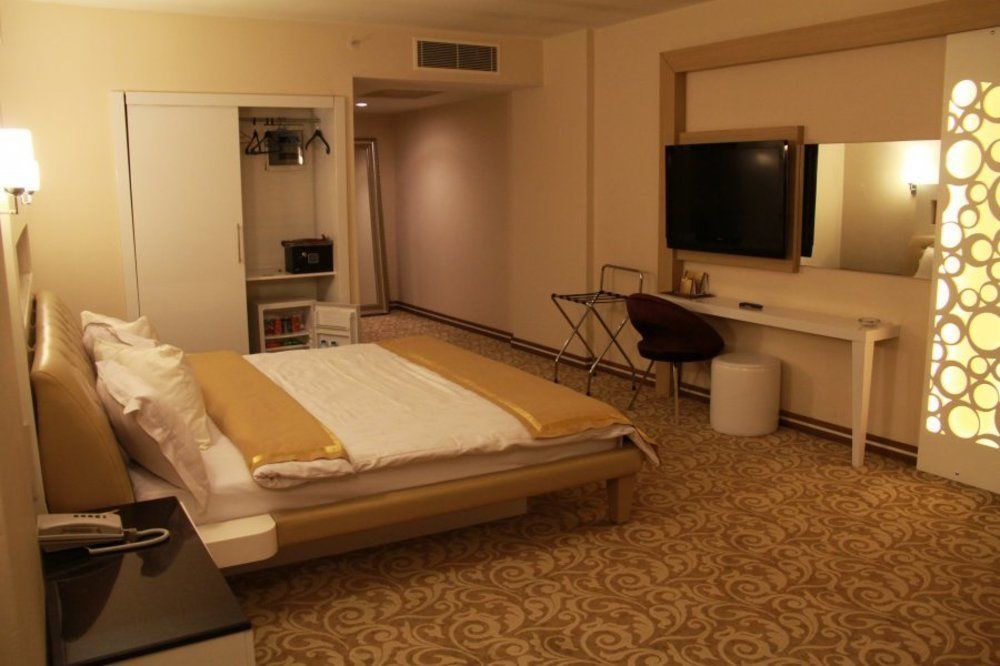 Ozpark Hotel Akşehir Buitenkant foto