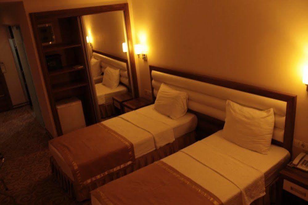 Ozpark Hotel Akşehir Buitenkant foto