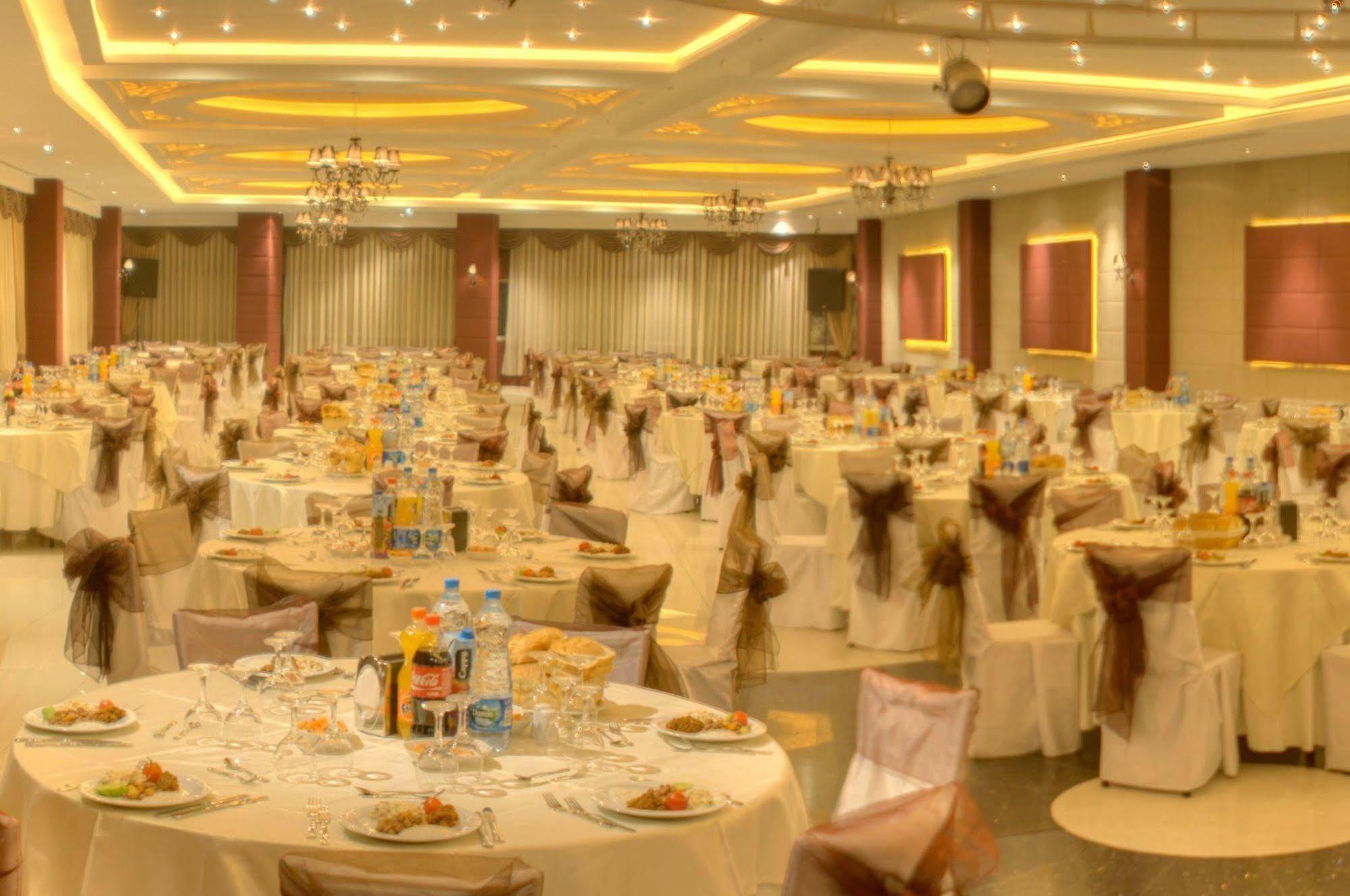 Ozpark Hotel Akşehir Buitenkant foto